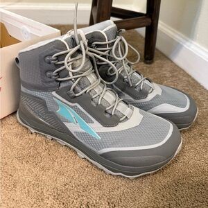 BRAND NEW Women’s 9.5 | Altra Lone Peak All Weather Waterproof Mid Hiking Boot